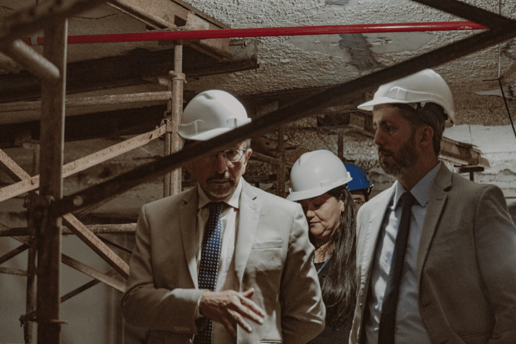 Técnicos de órgão federal visitam obras do Teatro Nacional 2 image 4