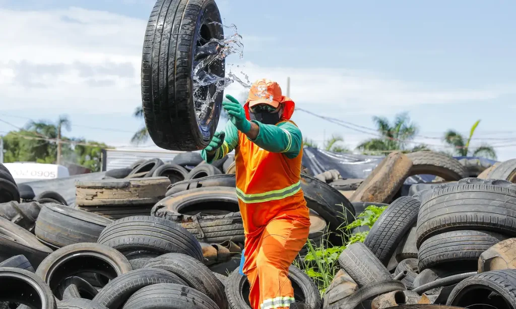 Militares recebem treinamento para combate à dengue no DF 5 Foto : Lúcio Bernardo Jr / Agência Brasil