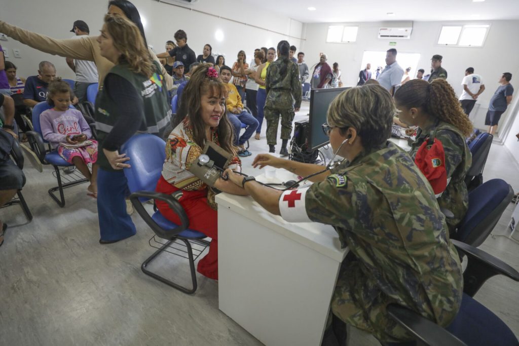 Atendimento começou cedo no primeiro dia do hospital, que tem sete módulos | Fotos: Renato Alves/Agência Brasília