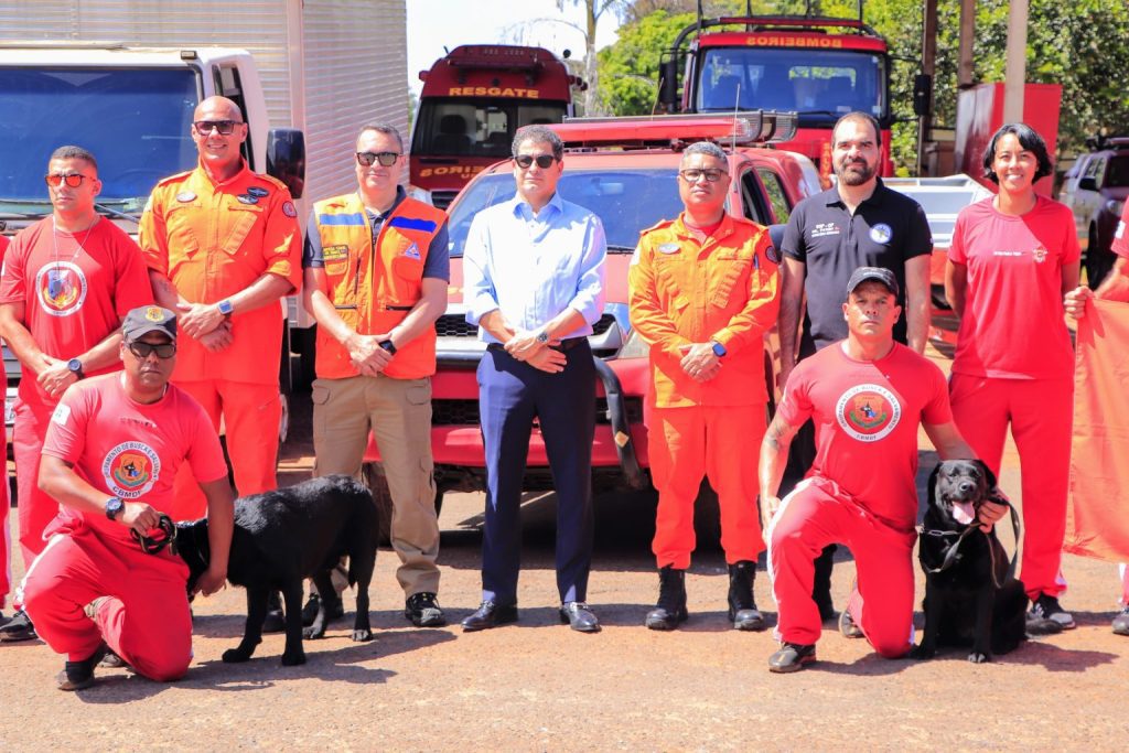 O secretário Sandro Avelar desejou boa sorte à brigada: “Sensibilizado com a situação, o governador Ibaneis Rocha determinou que enviássemos nossos melhores especialistas em busca e salvamento” | Foto: Divulgação/SSP-DF