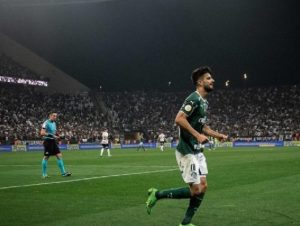 Flaco López: Palmeiras Confia para Suprir Ausência de Endrick