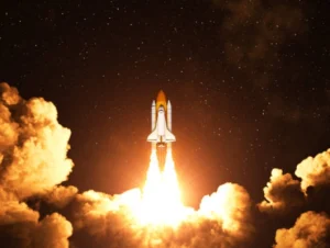 Retorno de quatro astronautas após 9 meses