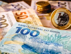 INSS 2025: 13º salário antecipado e seu impacto econômico