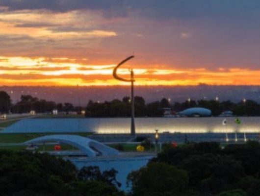 Áreas verdes e arquitetura moderna estimulam qualidade de vida de Brasília